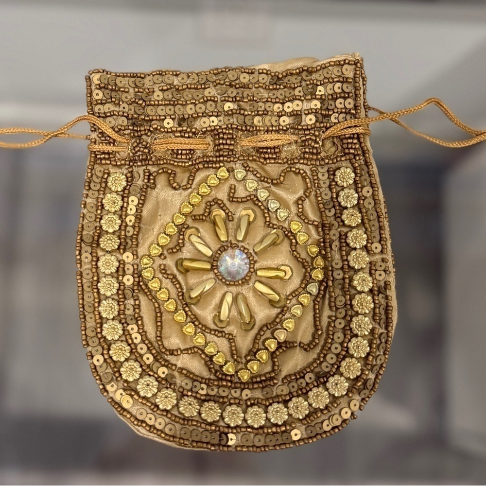 India Made Sequined Gold Beaded Drawstring Bag 6x7.5